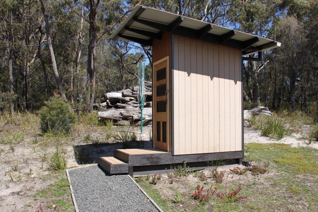 Вілла Bay Of Fires Eco Hut Off Grid Experience At Binalong Bay Екстер'єр фото